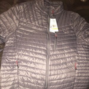 Men’s brand new jacket. Classy and sleek.